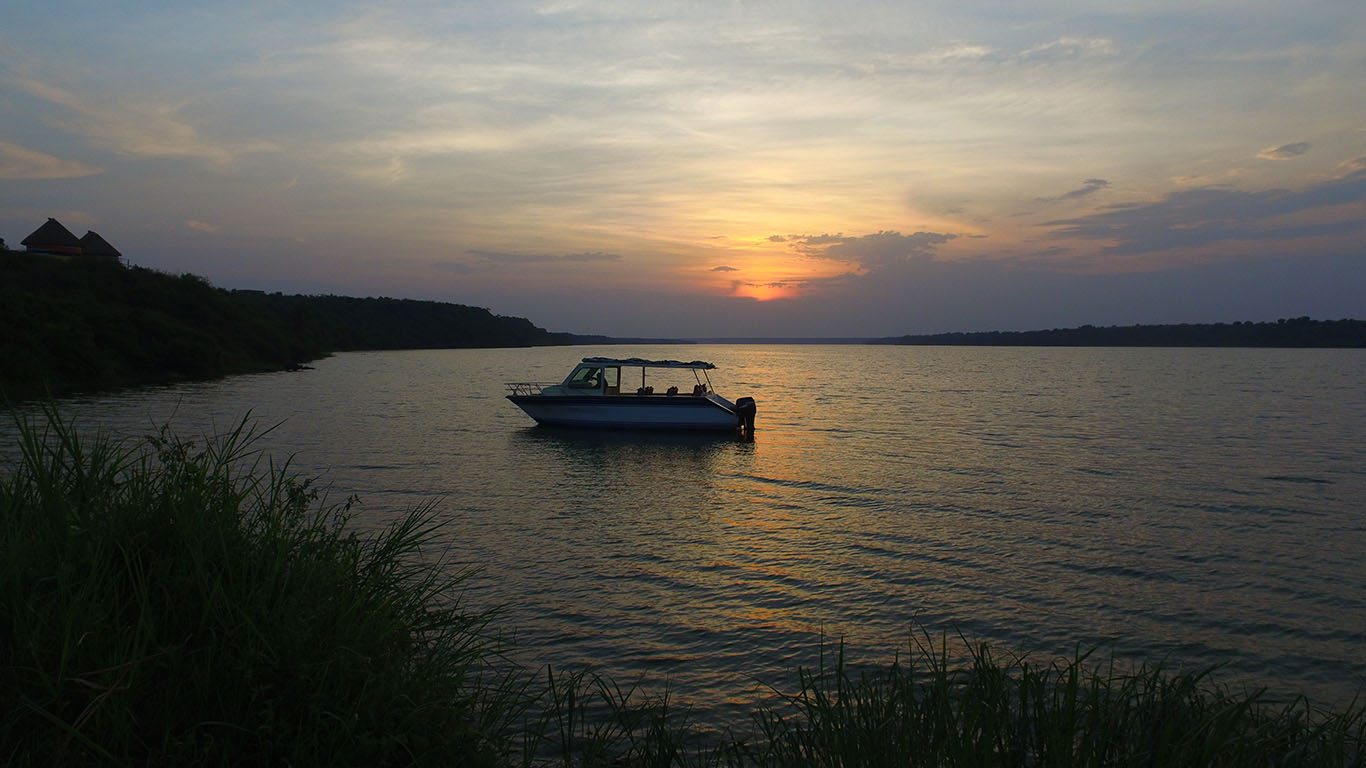 image_boat_cruise_kazinga_channel_irungu_forest_safaris
